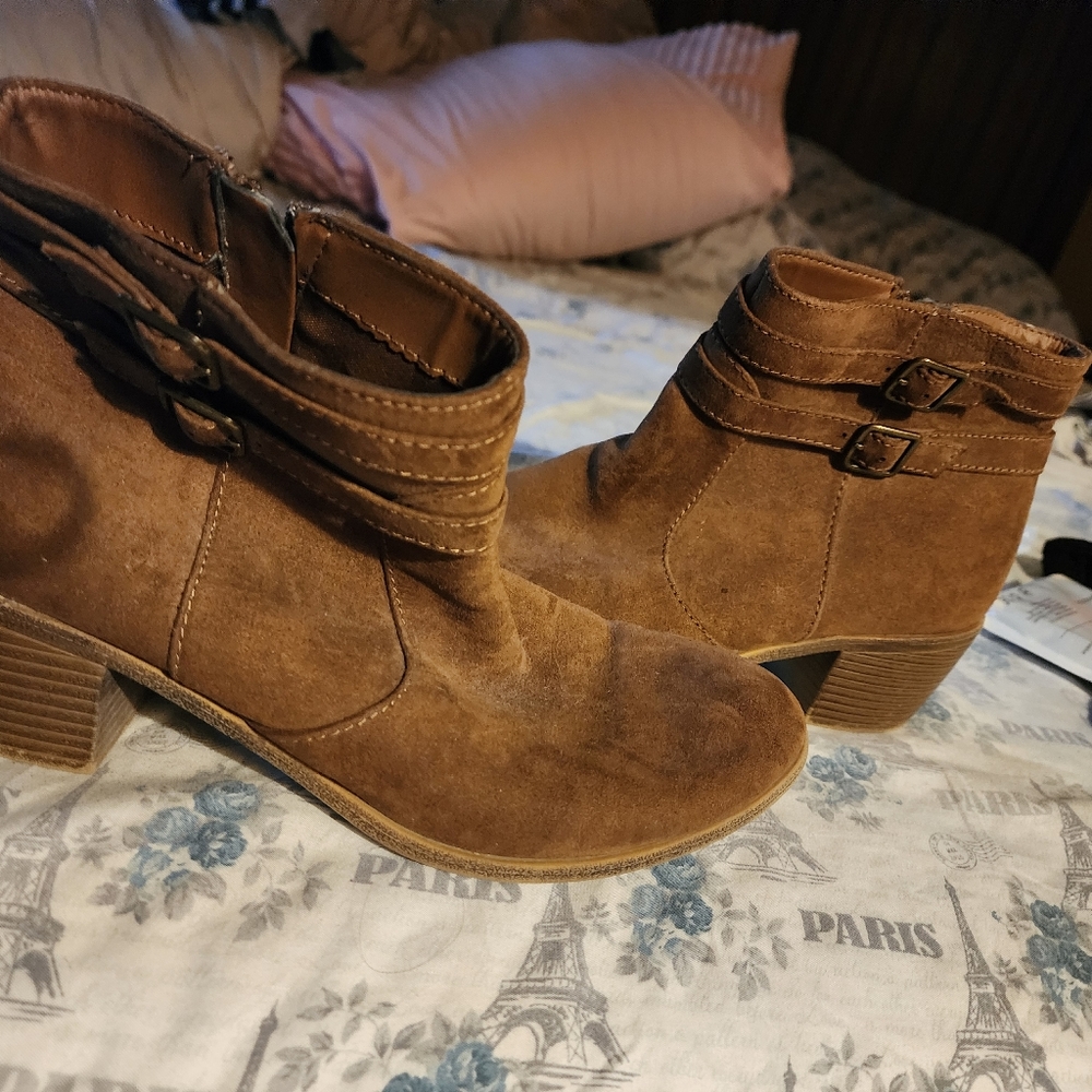 Ankle boots